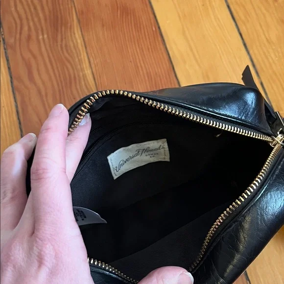 Universal Thread Black and White Checkered Crossbody Bag - Picture 5 of 5